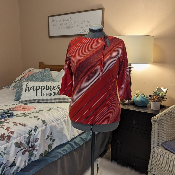 Vintage bright red asymmetrical striped 60's top - Picture 4 of 11